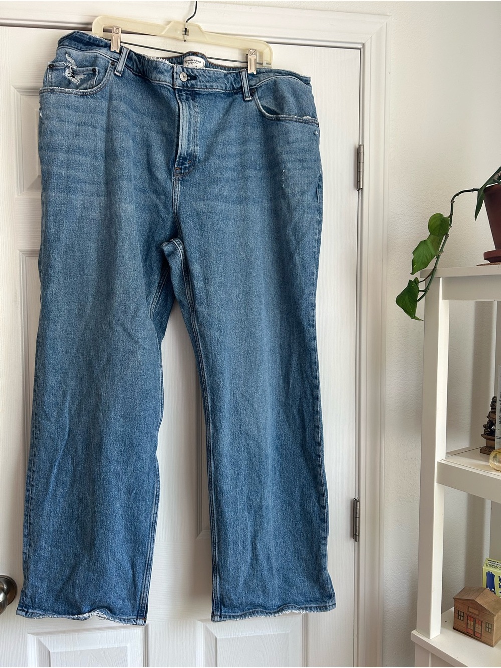 Abercrombie & Fitch denim 90s relaxed high rise jeans size 22